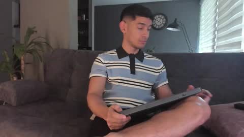 Snapshot of kayn_kalo chatting on 12/01/25, 06:57 Kayn online show from 12/01/25, 06:57