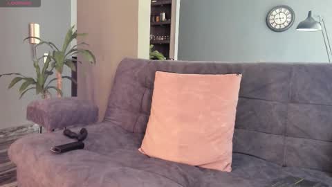 Snapshot of kayn_kalo chatting on 12/16/25, 08:03 Kayn online show from 12/16/25, 08:03