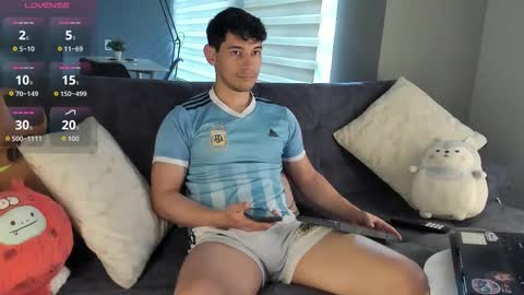 Snapshot of kayn_kalo chatting on 02/16/26, 08:16 Kayn online show from 02/16/26, 08:16