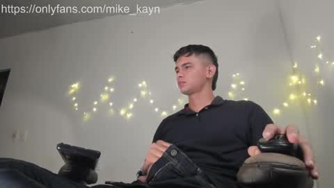 Snapshot of kayn_morningstar chatting on 02/23/25, 06:28 Mike online show from 02/23/25, 06:28