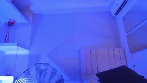 Snapshot of kayna_gomez chatting on 01/20/25, 10:37 Kayna online show from 01/20/25, 10:37