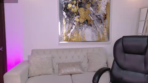 Kay online show from 05/08/26, 04:07