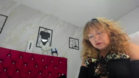 KAZSANDRAH online show from 06/09/26, 04:57