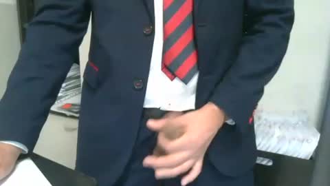 Snapshot of kazufai chatting on 01/15/26, 02:43 kazufai online show from 01/15/26, 02:43