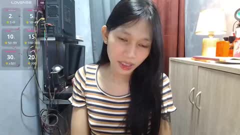 Snapshot of kc_slutmoree chatting on 10/22/25, 05:41 Its me Cora online show from 10/22/25, 05:41