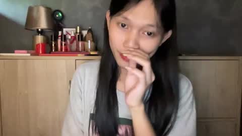 Snapshot of kc_slutmoree chatting on 10/27/25, 05:33 Its me Cora online show from 10/27/25, 05:33