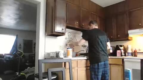 Snapshot of kcdowdy90 chatting on 12/22/25, 07:44 rowdy6969 online show from 12/22/25, 07:44