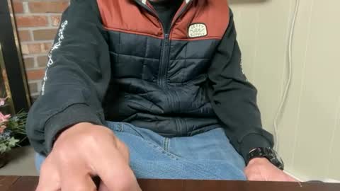 Snapshot of keahi420 chatting on 11/03/25, 04:52 keahi420 online show from 11/03/25, 04:52