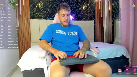 Snapshot of keane_lee_ chatting on 05/02/26, 12:32 Keane online show from 05/02/26, 12:32