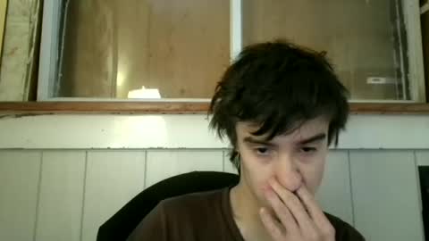 Snapshot of keegang34 chatting on 10/27/25, 04:33 keegang34 online show from 10/27/25, 04:33