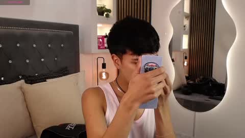 Snapshot of keen_nico chatting on 05/05/26, 12:57 nico online show from 05/05/26, 12:57