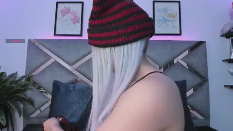 Keidy Monday to Saturday from 200 pm to 810pm  UTC-5 Colombia Time online show from 11/18/25, 07:07