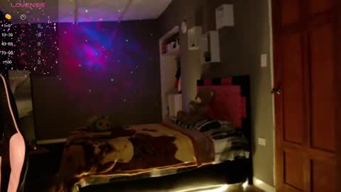 Kimk online show from 09/30/25, 09:09