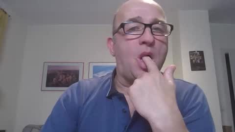 keilie1 online show from 11/22/25, 11:04