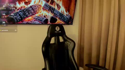 Keily brox online show from 06/25/26, 11:09