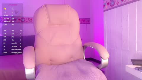 Snapshot of keily_gh1 chatting on 01/27/25, 04:09 KEILY online show from 01/27/25, 04:09