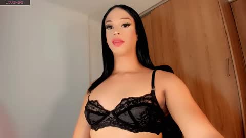 Snapshot of keily_london chatting on 05/09/26, 01:33 keily_london online show from 05/09/26, 01:33