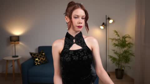 Snapshot of keira_knight chatting on 01/10/25, 09:42 keira_knight online show from 01/10/25, 09:42