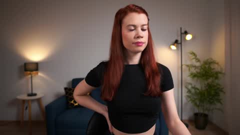 Snapshot of keira_knight chatting on 02/01/25, 10:34 keira_knight online show from 02/01/25, 10:34