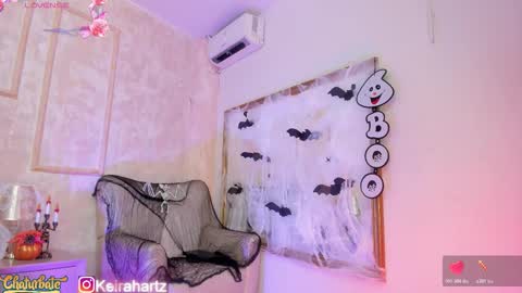 keirahartz online show from 10/28/25, 03:43