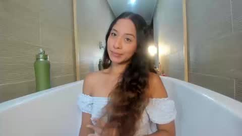 Snapshot of keiry_gonzalez11_aws chatting on 09/11/25, 12:00 keiry_gonzalez11_aws online show from 09/11/25, 12:00