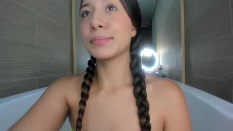 Snapshot of keiry_gonzalez23_aws chatting on 10/08/25, 01:14 keiry_gonzalez23_aws online show from 10/08/25, 01:14