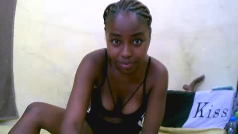 keisha759446 online show from 11/19/25, 07:30