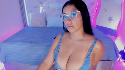 Snapshot of keisy_2 chatting on 04/16/26, 05:25 Keisy online show from 04/16/26, 05:25