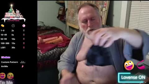 Snapshot of keithobrian chatting on 12/14/24, 05:29 Keithobrian online show from 12/14/24, 05:29