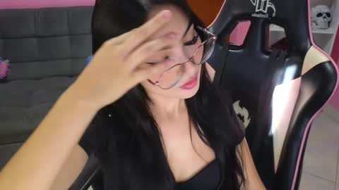 Snapshot of keity_luna chatting on 11/13/25, 08:08 keity_luna online show from 11/13/25, 08:08