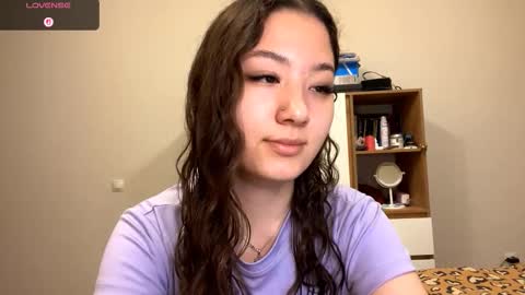 Snapshot of kelikurtulus chatting on 10/23/25, 12:04 Kely online show from 10/23/25, 12:04