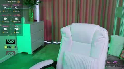 kellielowie online show from 06/24/26, 05:28