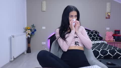 Snapshot of kellsey_shy chatting on 02/21/26, 11:39 kellsey_shy online show from 02/21/26, 11:39