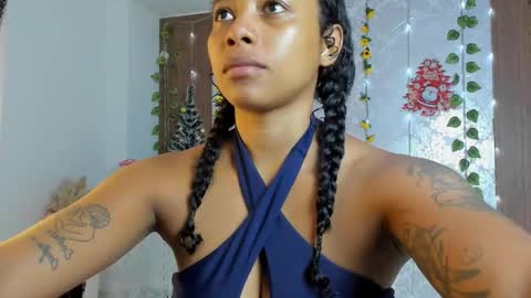 kelly__thomson online show from 12/04/25, 01:31