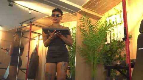 kelly__thomson online show from 06/26/26, 01:15