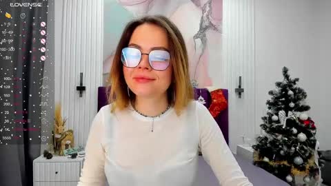 Snapshot of kelly_cuutie chatting on 01/04/25, 01:31 Kelly online show from 01/04/25, 01:31