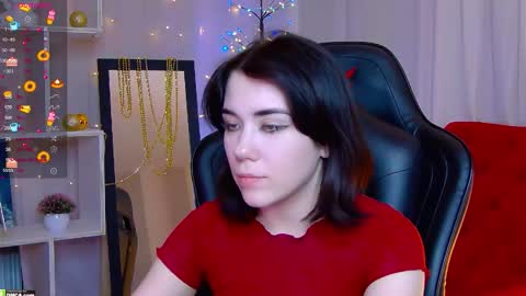 Snapshot of kelly_fooxx chatting on 12/17/25, 09:37 Kelly online show from 12/17/25, 09:37