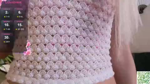 Snapshot of kelly_kelley chatting on 10/19/25, 10:05 Elsa online show from 10/19/25, 10:05