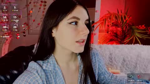 Snapshot of kelly_woods chatting on 02/18/26, 03:52 Kelly online show from 02/18/26, 03:52