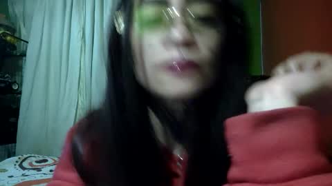 Snapshot of kellyandkataleya chatting on 05/22/26, 11:32 kelly kata Lovense is on PVT ALWAYS OPEN online show from 05/22/26, 11:32