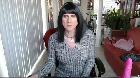 Snapshot of kellyannelynn chatting on 01/22/25, 08:59 kellyanne Lynn but please call me fucktoy online show from 01/22/25, 08:59