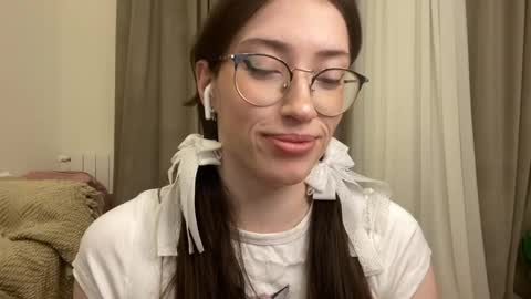 Kelly online show from 12/15/25, 06:01