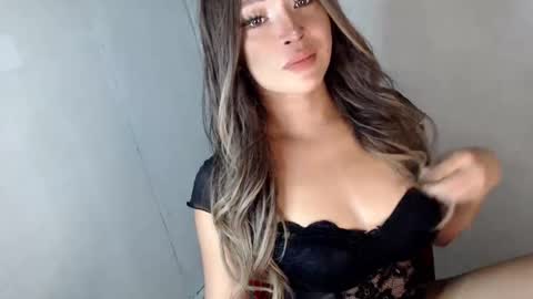 its me KELLY online show from 03/05/25, 02:46