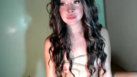 its me KELLY online show from 10/06/25, 07:06