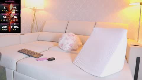vanessa online show from 07/04/26, 12:06