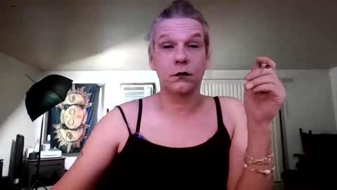 Kelly James online show from 12/19/25, 04:41