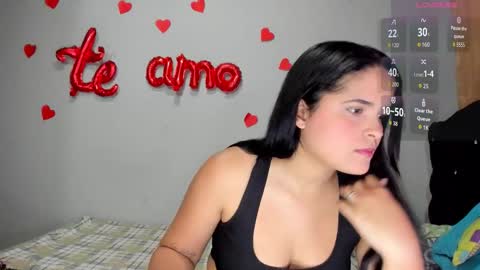 kellyMillian  online show from 12/14/25, 03:23