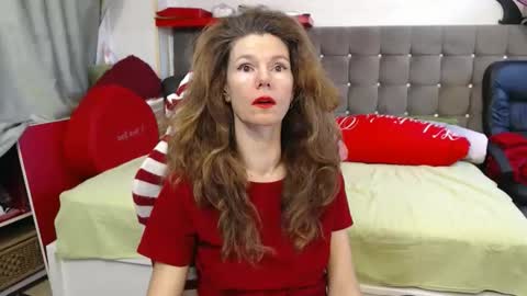 kelly online show from 11/18/25, 09:25