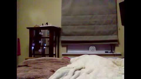 Snapshot of kellypvc1 chatting on 11/25/25, 06:19 kellypvc1 online show from 11/25/25, 06:19