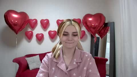 Kelly Stoneys online show from 02/10/25, 09:04